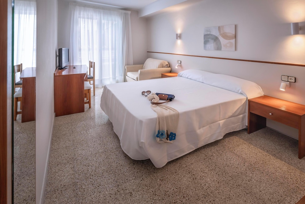 Hotel GHT Simeón