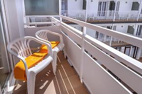 Hotel GHT Simeón