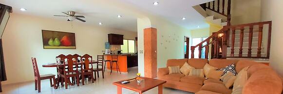 Villas Gamboa