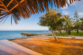 Elya Beach Luxury Suites