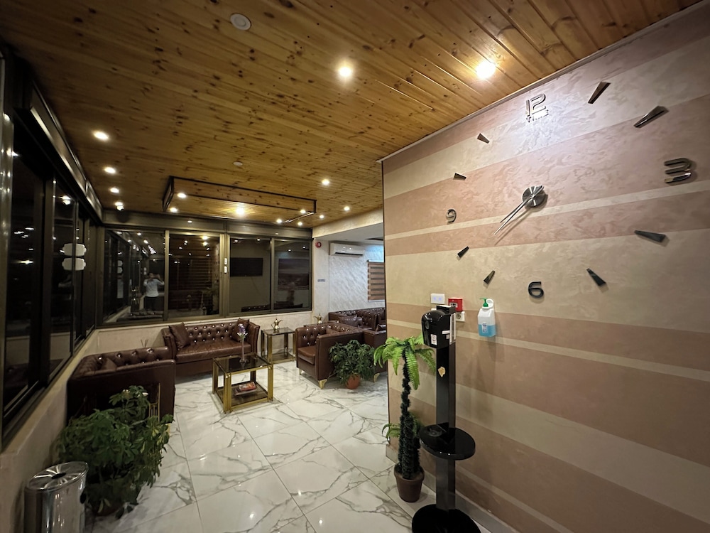 Petra Sky Hotel