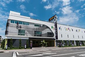 High Cloud International Business Hotel