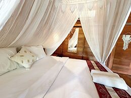 Sunset Hill Penida Resort