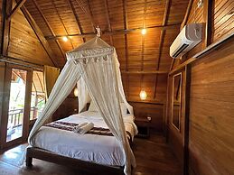 Sunset Hill Penida Resort