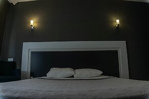 Nevo Studios Otel