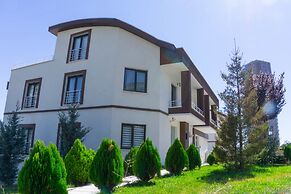 Nevo Studios Otel