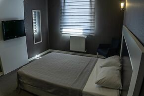 Nevo Studios Otel