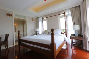 Hiranyakul House Riverside