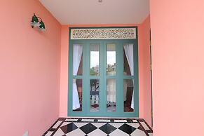 Hiranyakul House Riverside