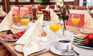 Strandhotel Buckow Resort & SPA