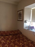 Edgware Bed and Breakfast