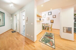 Design Apartments -  