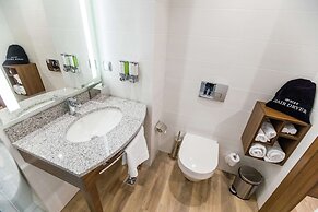 Hampton by Hilton Brest