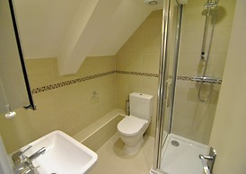 The Courtyard 10