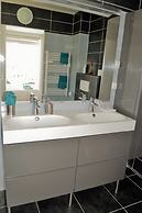 Villa La Terre Des Lauriers B&B