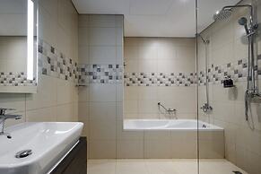 Centara West Bay Hotel & Residences Doha