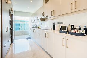 Centara West Bay Hotel & Residences Doha
