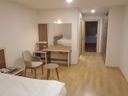 Merkez Otel