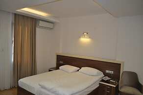 Merkez Otel