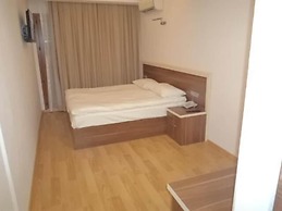 Merkez Otel