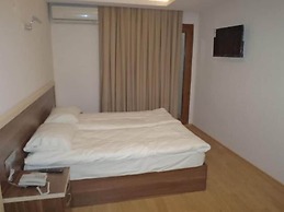 Merkez Otel