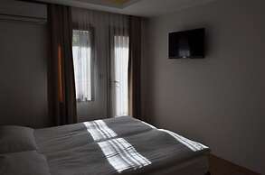 Merkez Otel