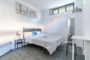 AYZ Ulises - Auto check-in property