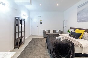 AYZ Juan de Mena - Auto check-in property