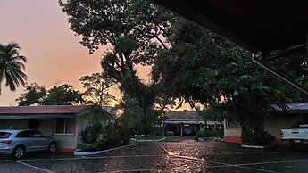 Hotel La Colonia