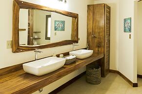 Cocobolo Beach Boutique Hotel