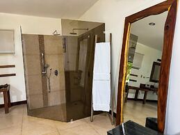 Cocobolo Beach Boutique Hotel