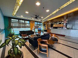 Adya Hotel Chenang