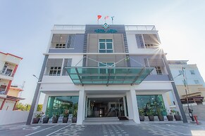 Adya Hotel Chenang