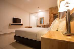 Adya Hotel Chenang