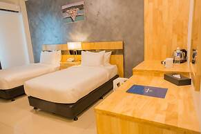 Adya Hotel Chenang