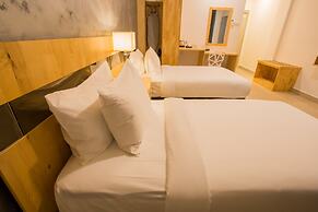Adya Hotel Chenang