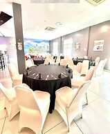 Adya Hotel Chenang