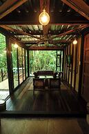 Voraman Hut