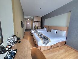 Roxy Hotel 3rd Mile
