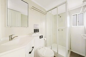 Coomera Houseboat Holidays