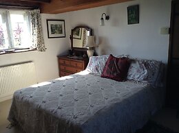 189 April Cottage