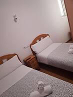 Hostal New go Inn