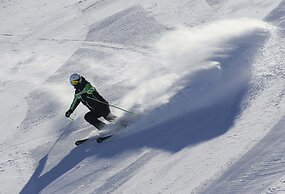 Snowdora Hotel
