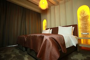 Snowdora Hotel