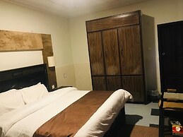 Hotel One Mall Road Murree