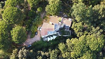 Le Petit Chateau
