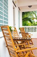 Coconut Palms Inn On The Beach