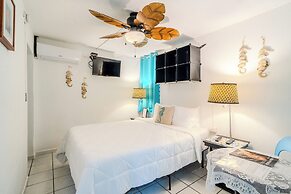 Coconut Palms Inn On The Beach