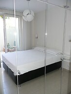 Aquamarine Apartments