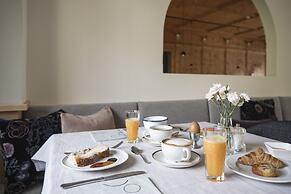 Stoa - Elegant & Romantic Guest House (Adults Only)